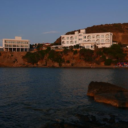 E.J. Pyrgos Bay Hotel Buitenkant foto