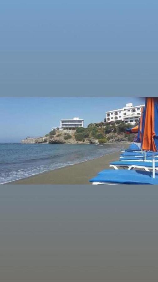 E.J. Pyrgos Bay Hotel Buitenkant foto