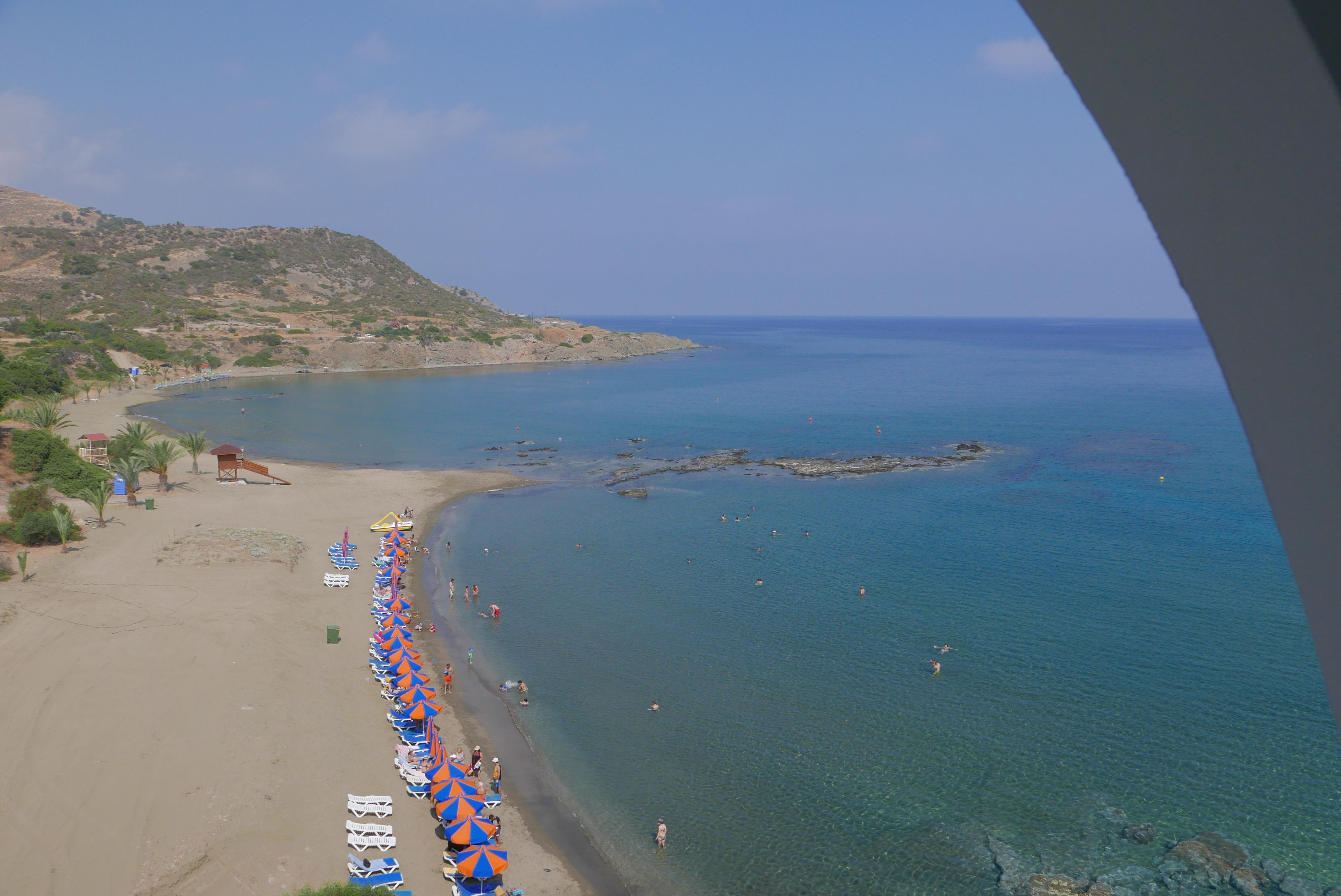 E.J. Pyrgos Bay Hotel Buitenkant foto